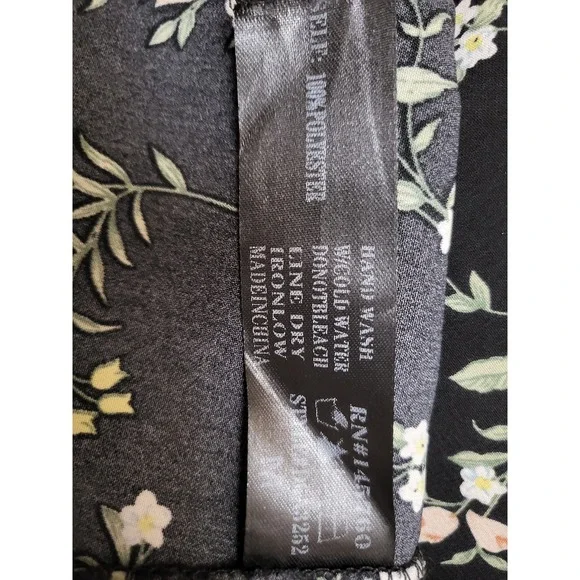 Bundle 2 Dresses Veveret White Tencel Button Front /I Heart It Black Flor Lace M - Picture 9 of 9